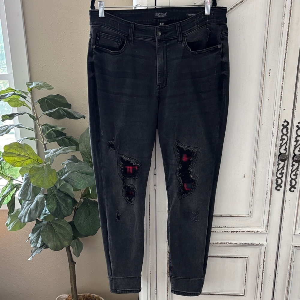 Judy Blue Jeans Womens 16W Black Skinny Fit Buffalo Plaid Patched Stretch Denim